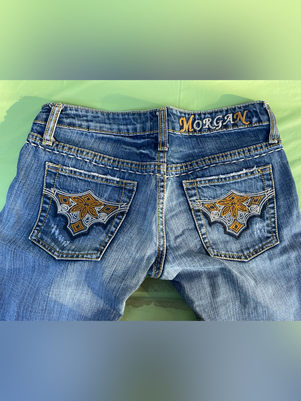 LOW RISE Y2K VINTAGE EMBROILED POCKETS JEANS SIZE 38 (EUROPEAN)
